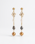Aretes de Perlas Naturales y Oro Laminado en Tonos Tierra