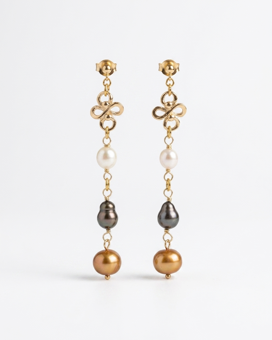 Aretes de Perlas Naturales y Oro Laminado en Tonos Tierra