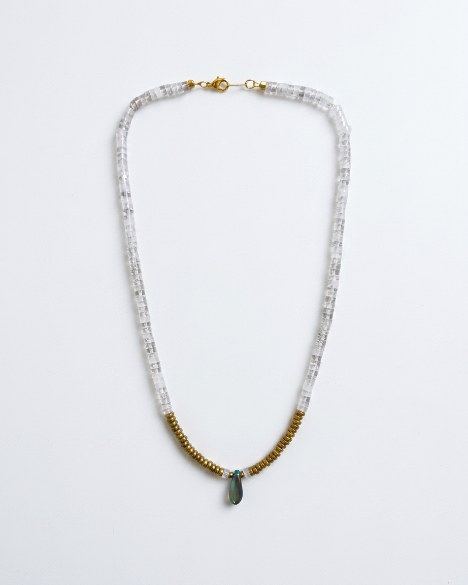 Collar de Piedras y Hematita con Dije de Gota Tornasol