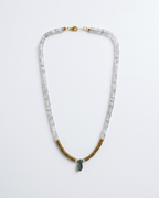 Collar de Piedras y Hematita con Dije de Gota Tornasol