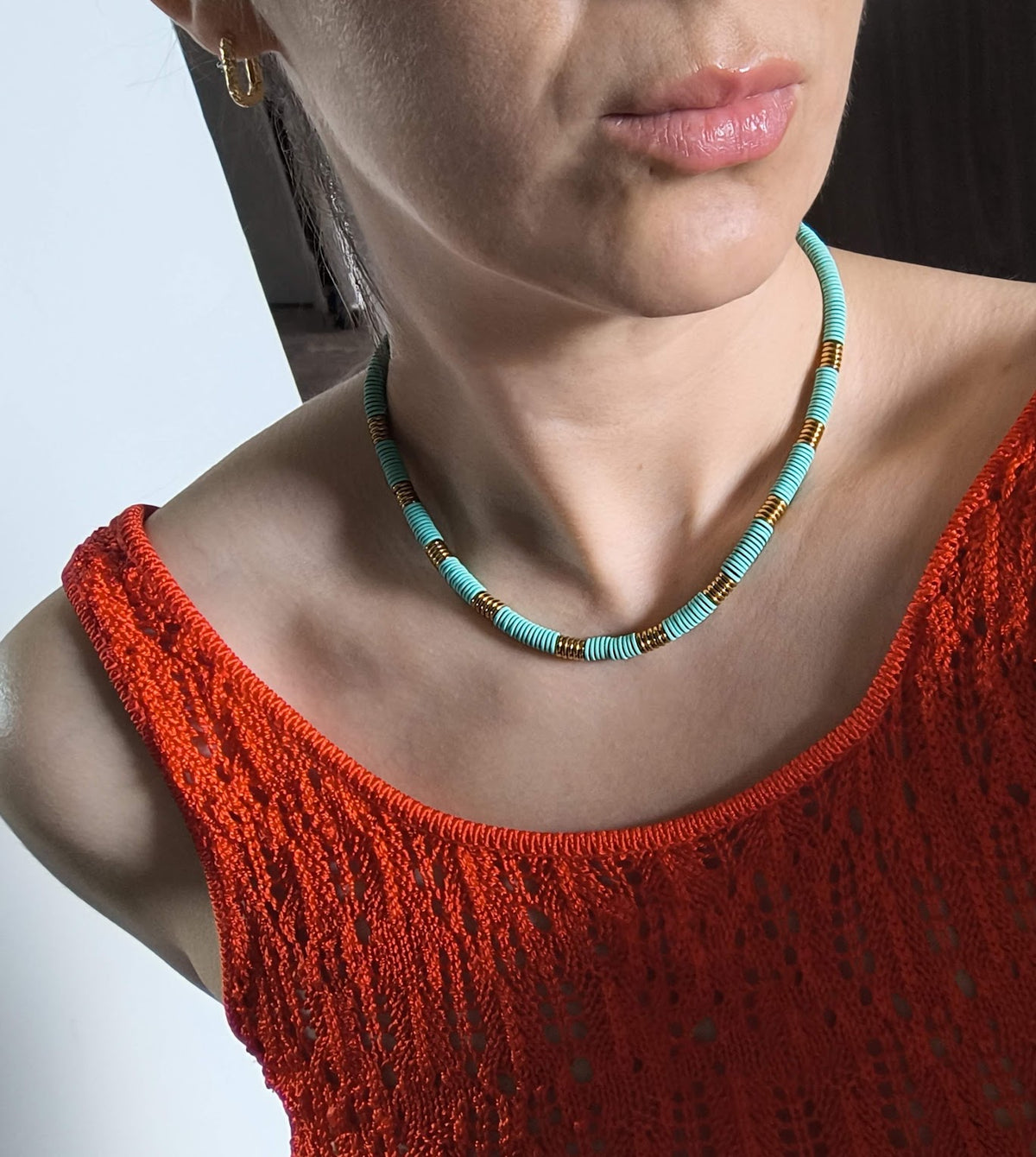 Collar Discos de Hemtatita Dorada y Engomada en Colores