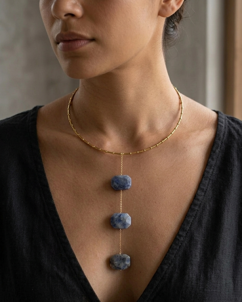 Collar de Sodalitas Naturales Colgantes y Hematita