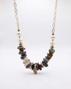 Collar Chips de Piedras Naturales y Perlas Naturales en Oro Laminado