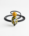 Collar Escultura de Agata y Cristal Murano Amarillo y Negro en Cordón de Algodón