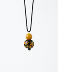 Collar Escultura de Agata y Cristal Murano Amarillo y Naranja en Cordón de Algodón