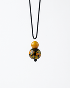 Collar Escultura de Agata y Cristal Murano Amarillo y Naranja en Cordón de Algodón