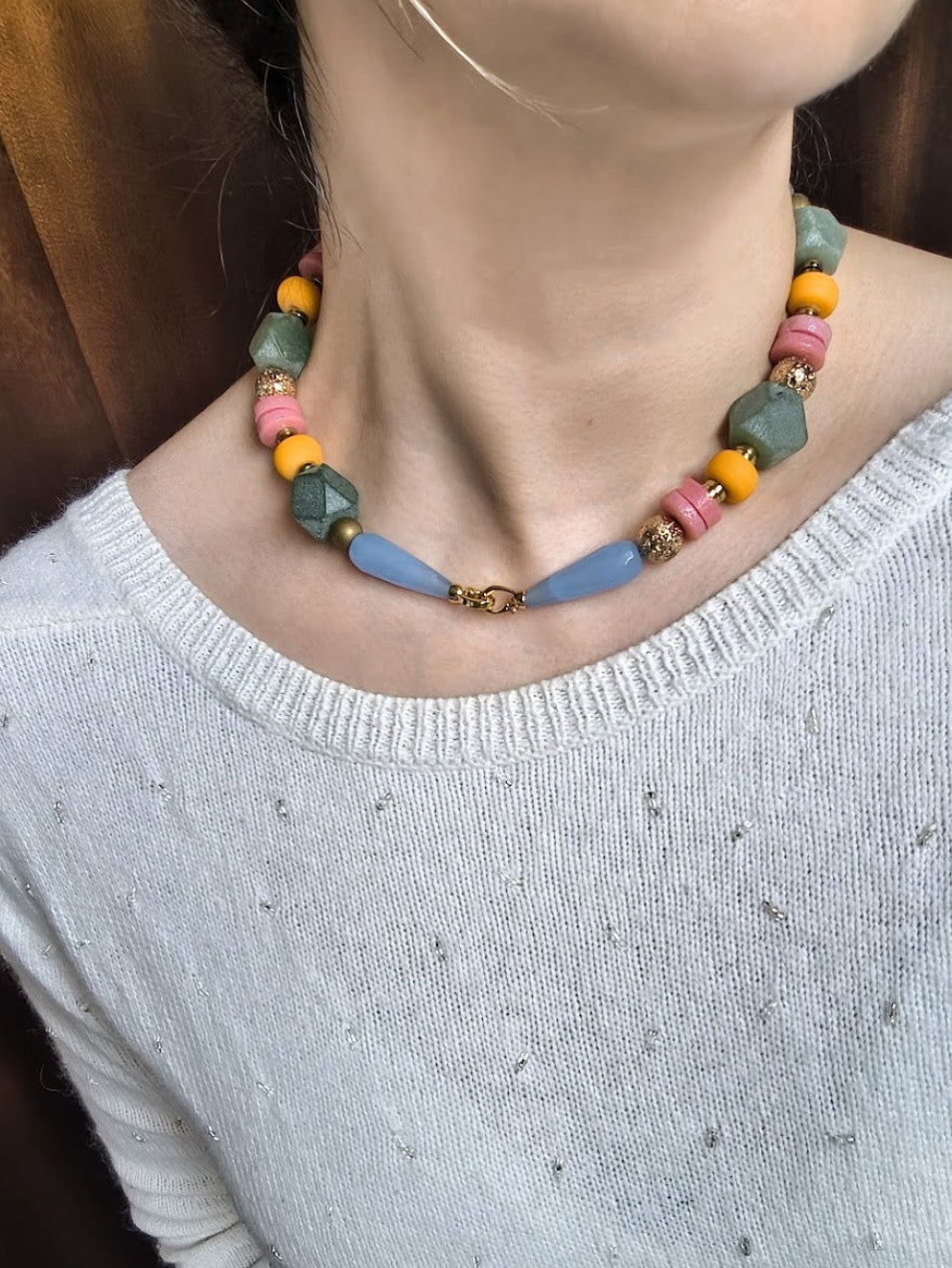 Collar de Piedras Naturales Jade Arenilla de Ghana y Muranos