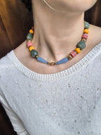 Collar de Piedras Naturales Jade Arenilla de Ghana y Muranos