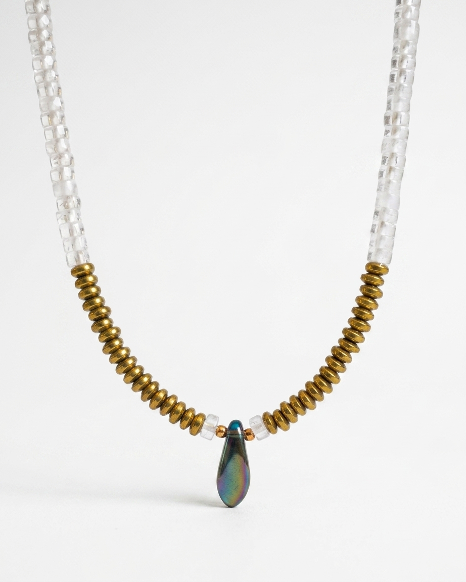 Collar de Piedras y Hematita con Dije de Gota Tornasol
