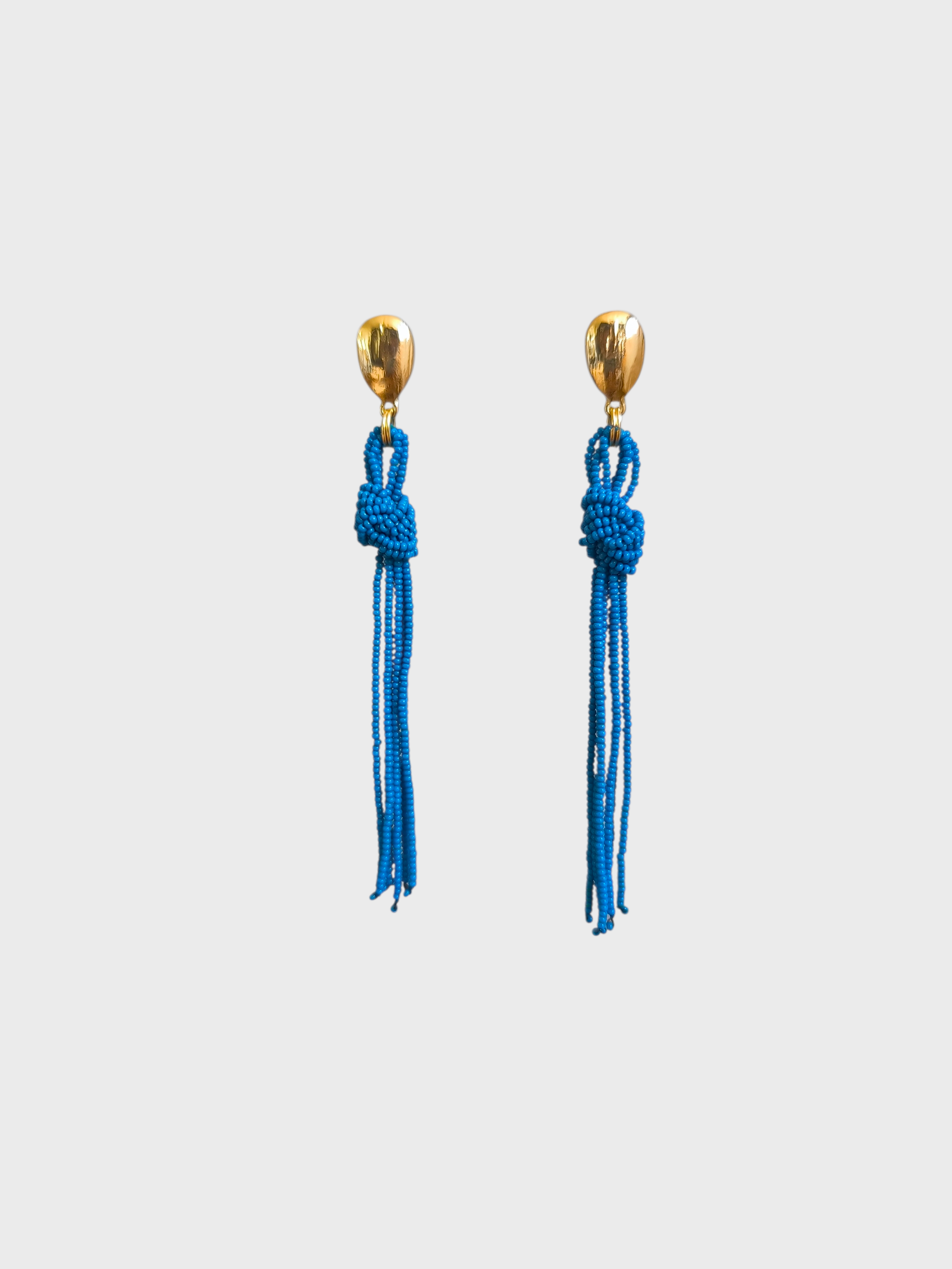 Aretes nudo